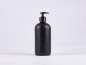 Preview: Schwarzglasflasche 500ml, mit Dispenser schwarz/weiss