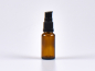 Preview: Braunglasflasche 20ml, mit Lotionspumpe Kunststoff