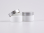 Preview: Weissglasdose, 30ml, mit Deckel silber