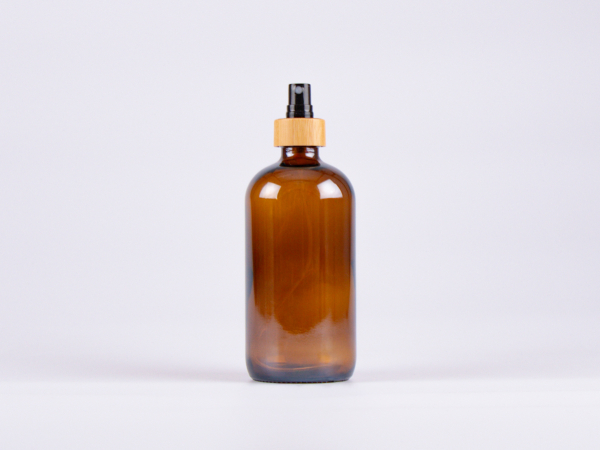 Braunglasflasche 500ml, mit Zerstäuber Bambus