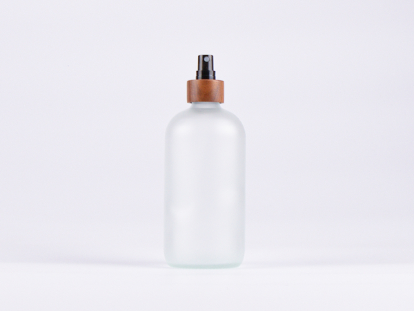 Glasflasche säuremattiert, 500ml, mit Zerstäuber Walnut