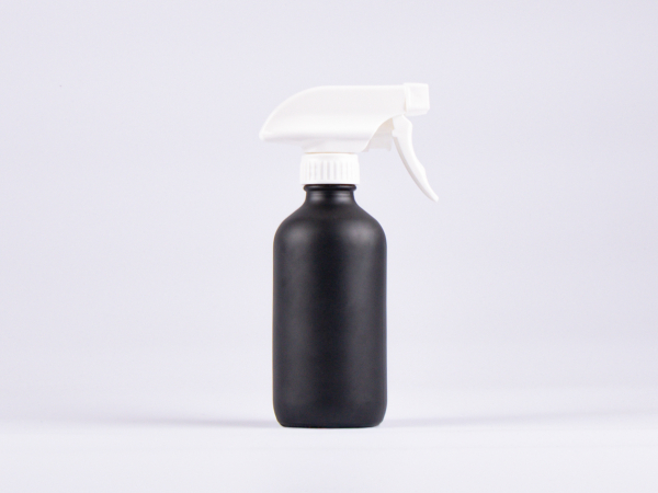 Schwarzglasflasche 250ml, mit Triggerspray