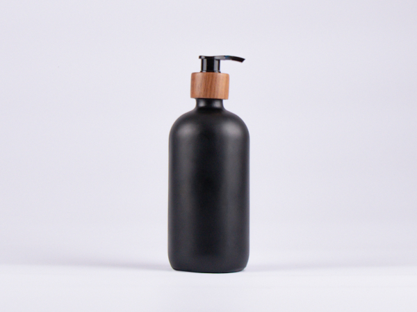 Schwarzglasflasche 500ml, mit Dispenser Walnut