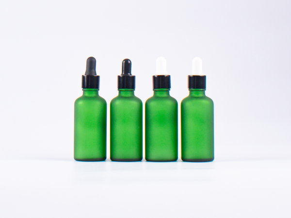 Grünglasflasche 50ml, mit Pipette schwarz