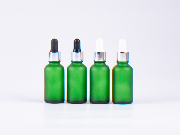 Grünglasflasche 30ml, mit Pipette silber-glanz