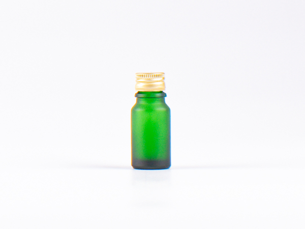 glasflasche-aludeckel-kosmetik-schwarz