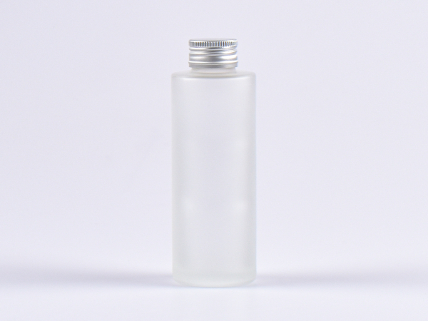 glasflasche-kosmetik-gastro-100ml-aludeckel-silber