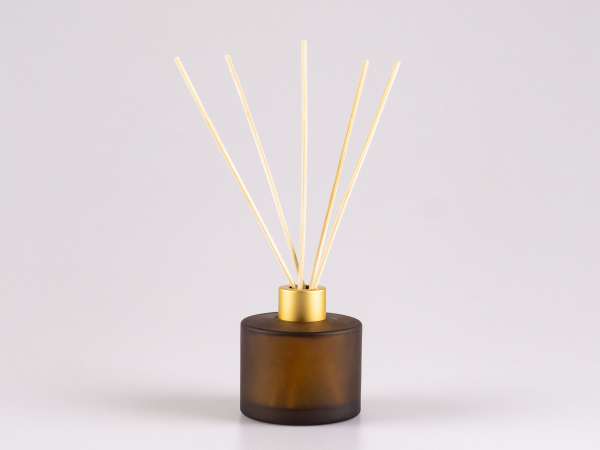 Duftflasche, "Lilly", Braunglas, 180ml, mit Duftstäbchen