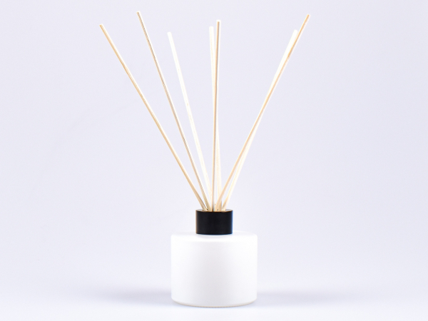 Duftflasche "Lilly", Weissglas, 130ml, mit Duftstäbchen