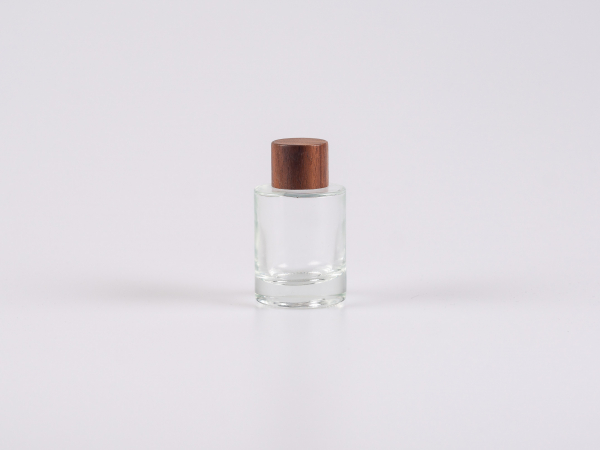 glasflasche-bambusdeckel-kosmetik-klarglas-eco-verpackung