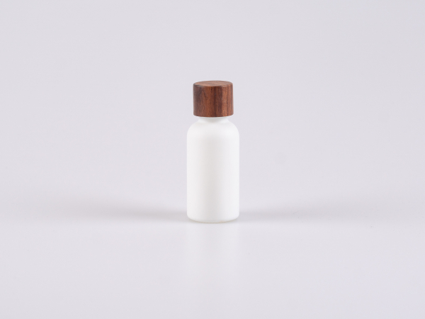 Weissglasflasche 30ml, mit Schraubverschluss Walnut