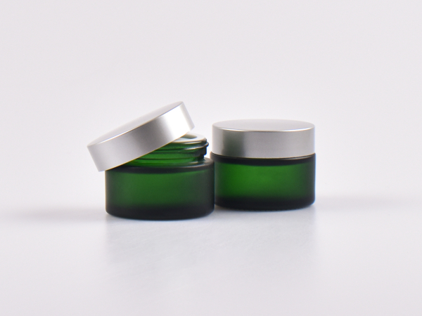 blauglas-salbendose-30g-silberdeckel