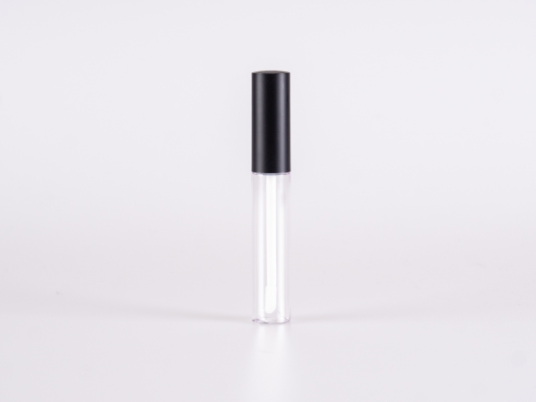 flasche-lipgloss-oel-serum-auftragen