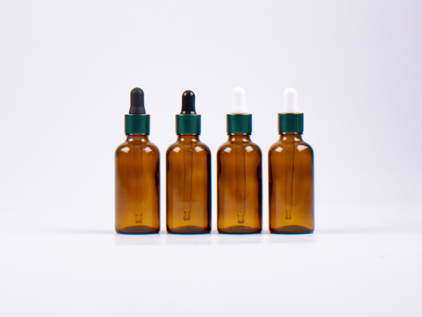 Braunglasflasche 20ml, mit Pipette grün-matt