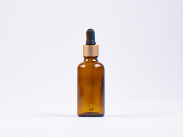 Braunglasflasche 50ml, mit Pipette gold