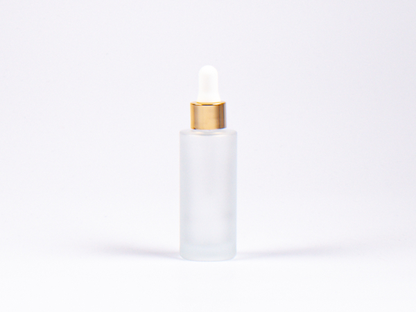 Glasflasche säuremattiert- eckige Schulter, 30ml, mit Pipette Alu gold