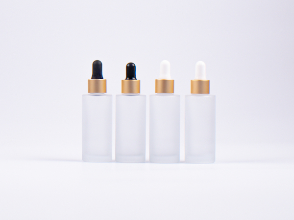 Glasflasche säuremattiert- eckige Schulter, 30ml, mit Pipette Alu gold