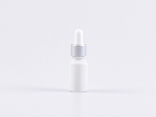 weissglasflasche-matt-10ml-pipette-silber