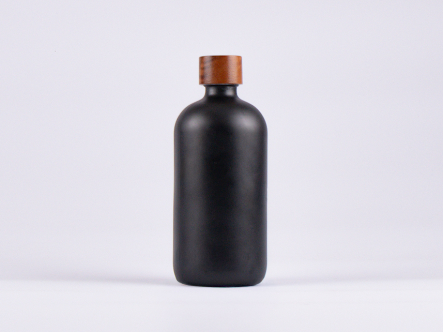 Schwarzglasflasche 500ml, mit Schraubverschluss Walnut