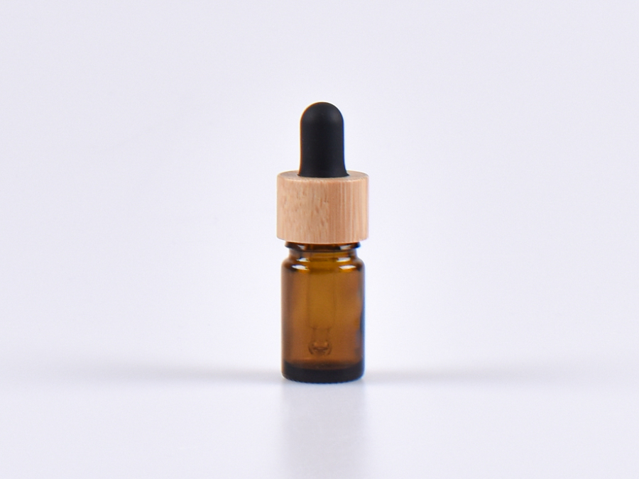 Braunglasflasche 5ml, mit Pipette Bambus
