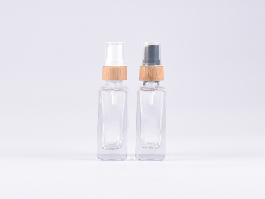 Klarglasflasche Miro 50ml - Lotionspumpe Bambus