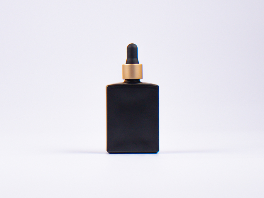 Schwarzglasflasche Miro 50ml - Pipette gold