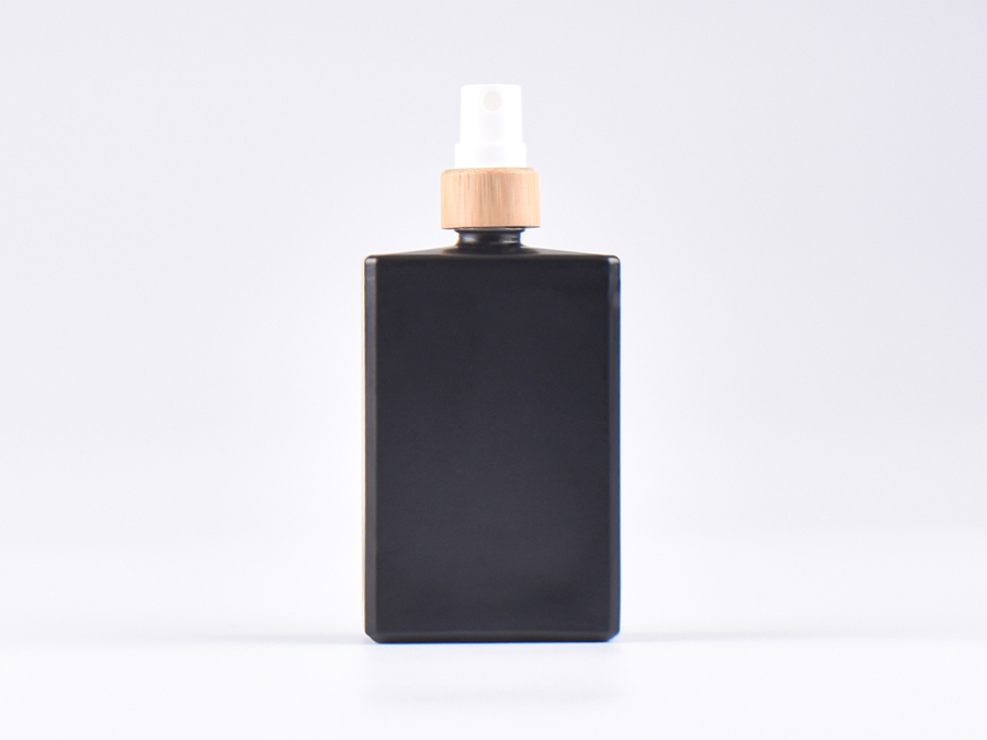 Schwarzglasflasche Miro 100ml - Zerstäuber Bambus