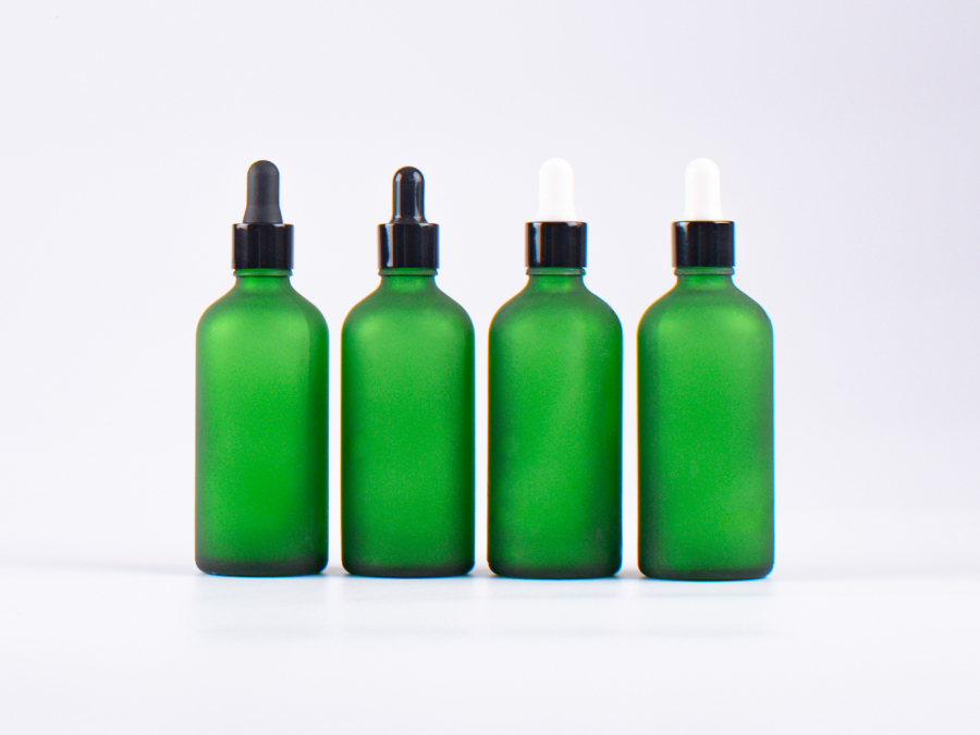 Grünglasflasche 100ml, mit Pipette schwarz