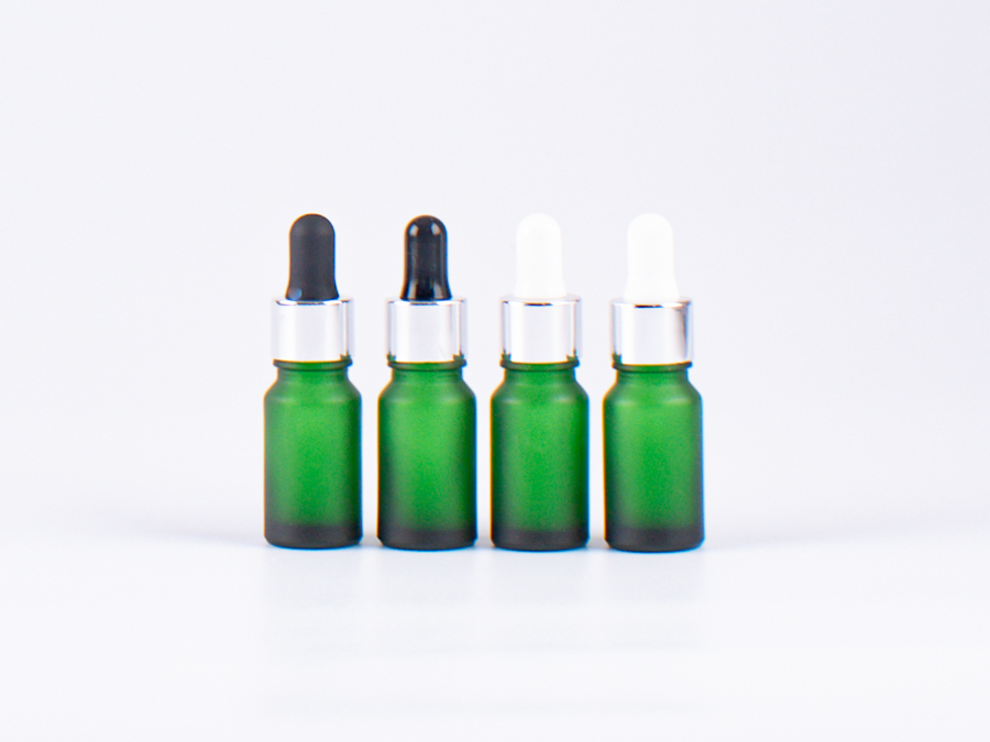 pipette-glasflasche-silber-schwarz