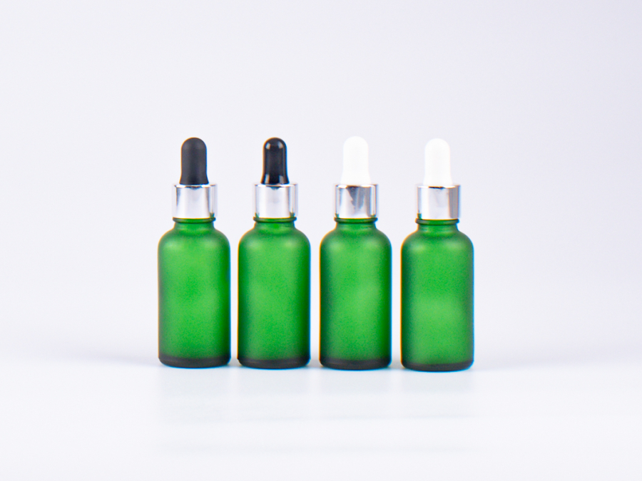 Grünglasflasche 30ml, mit Pipette silber-glanz