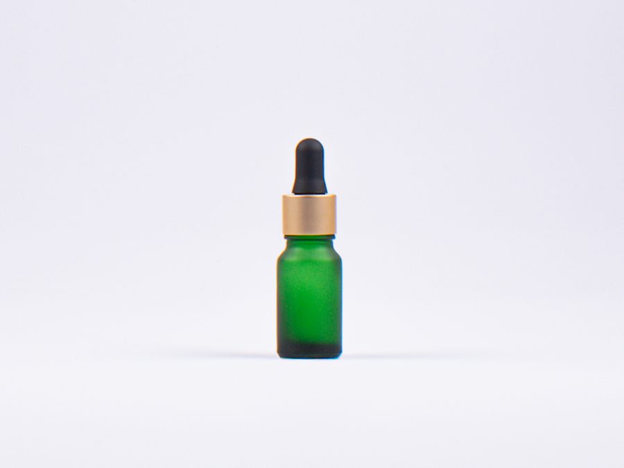 Grünglasflasche 10ml, mit Pipette gold