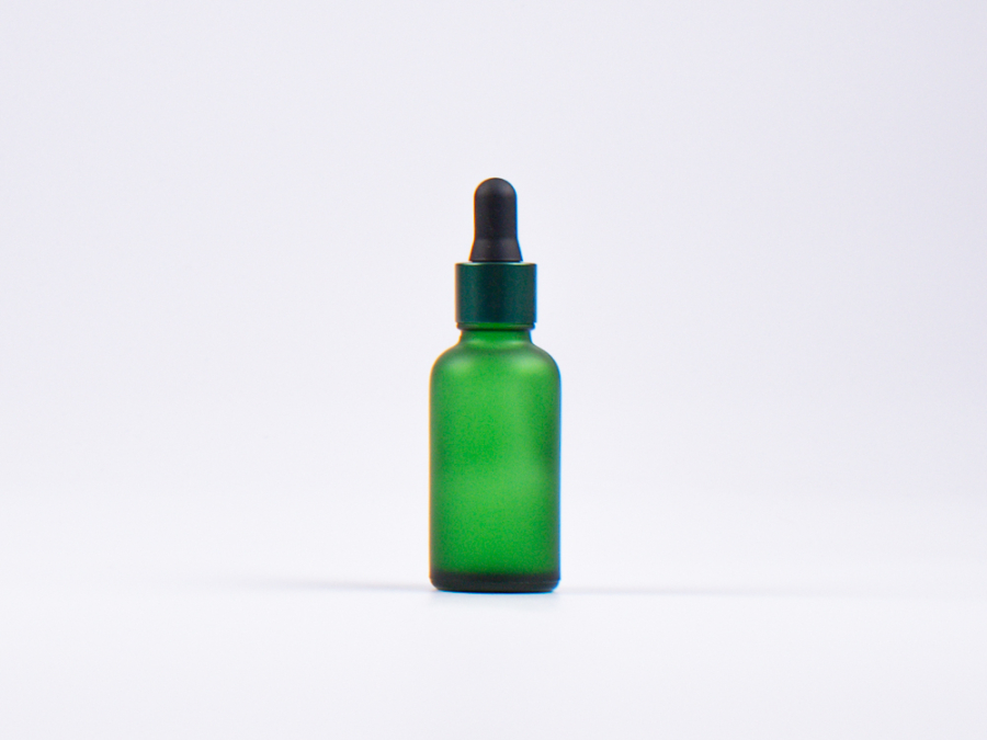 schwarz-matt-glasflasche-pipette-schwarz