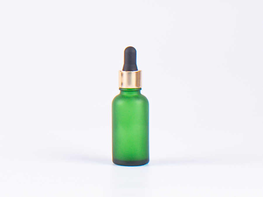 Grünglasflasche 30ml, mit Pipette gold