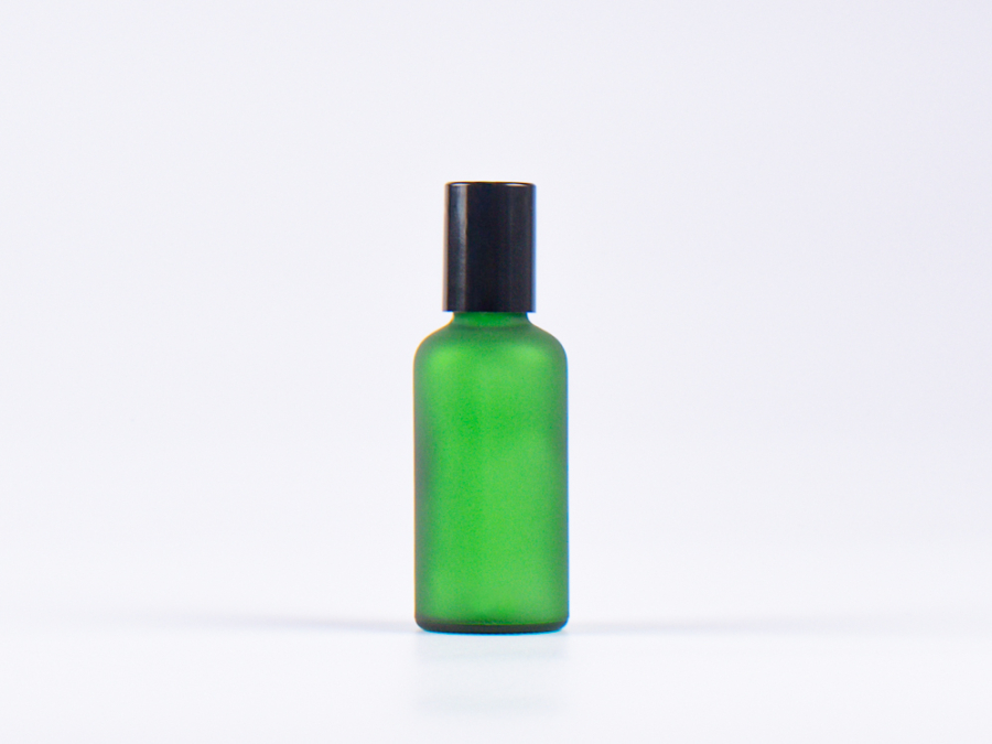 Glasflasche-mit-Roll-On-Montur-Glas-Stahl