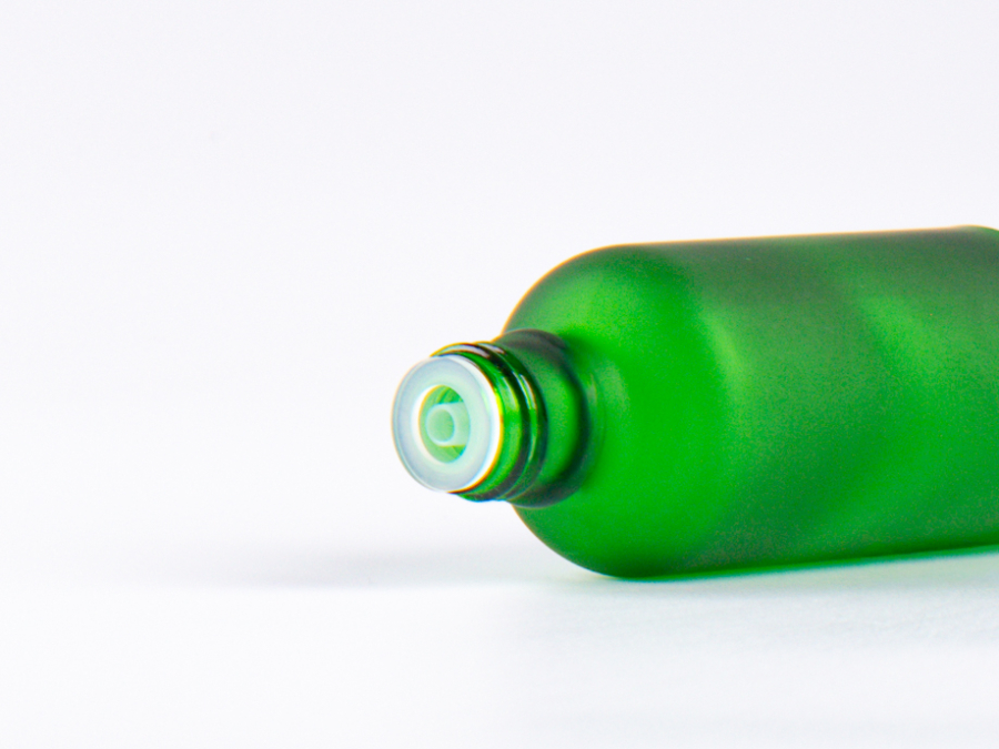 Glasflasche-mit-Schraubverschluss-Tropfmontur-Bambus