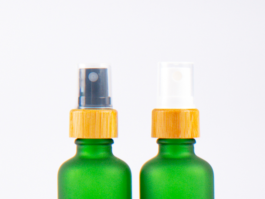 Grünglasflasche 50ml, mit Zerstäuber Bambus