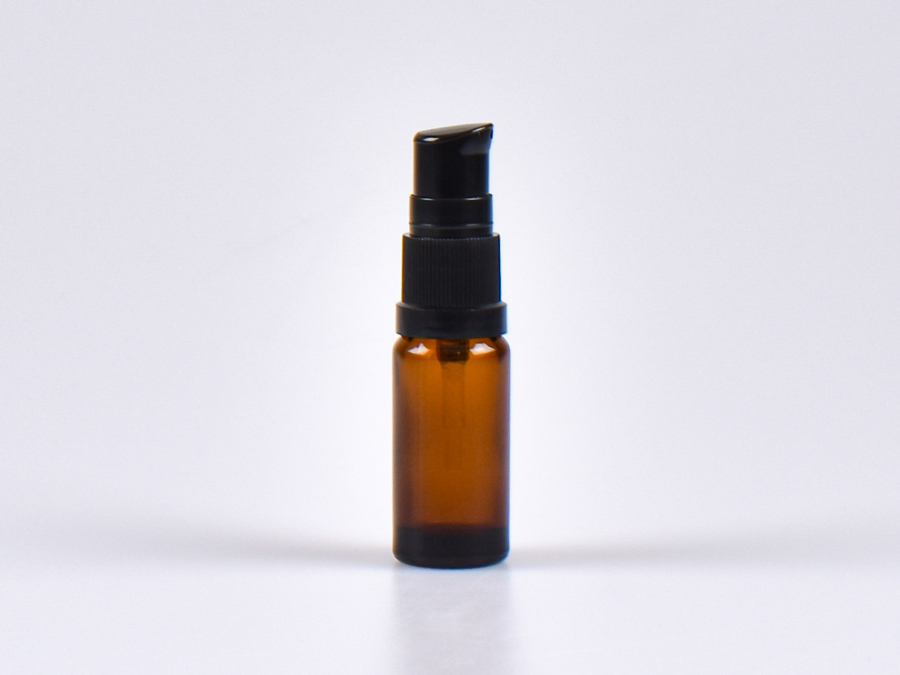 Braunglasflasche 10ml, mit Lotionspumpe Kunststoff