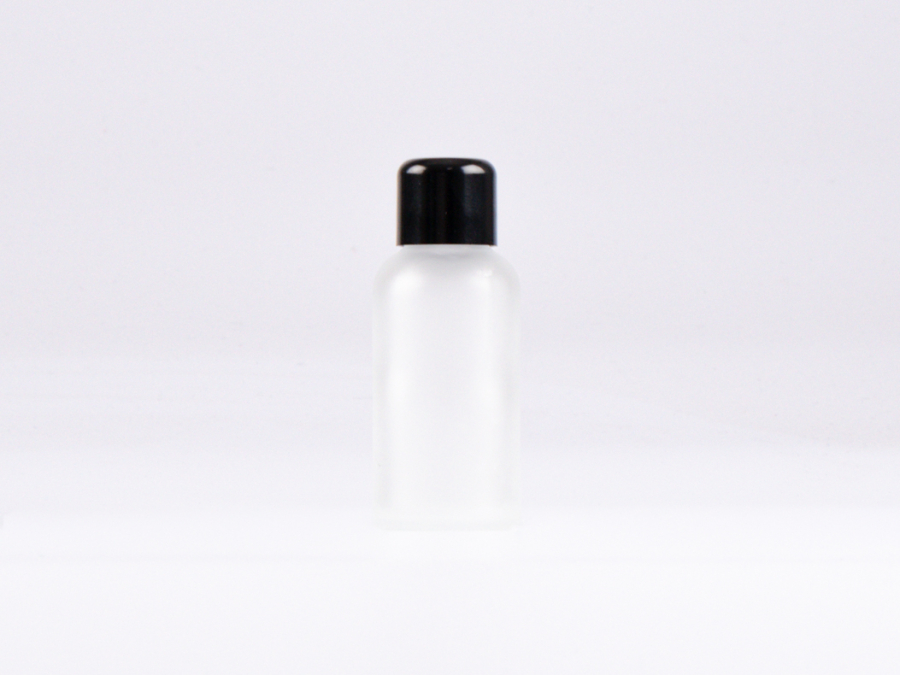 glasflasche-aludeckel-kosmetik-schwarz