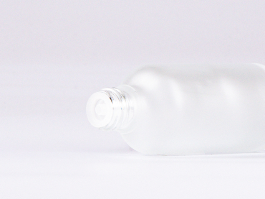 Glasflasche-mit-Schraubverschluss-Tropfmontur-Bambus