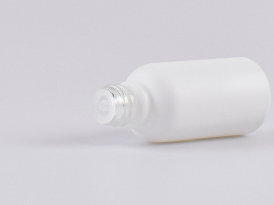 Weissglasflasche 30ml, mit Tropfmontur OV, geriffelt