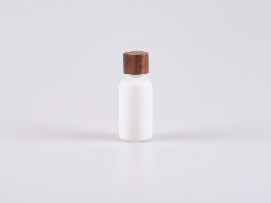 Weissglasflasche 30ml, mit Tropfmontur Walnut