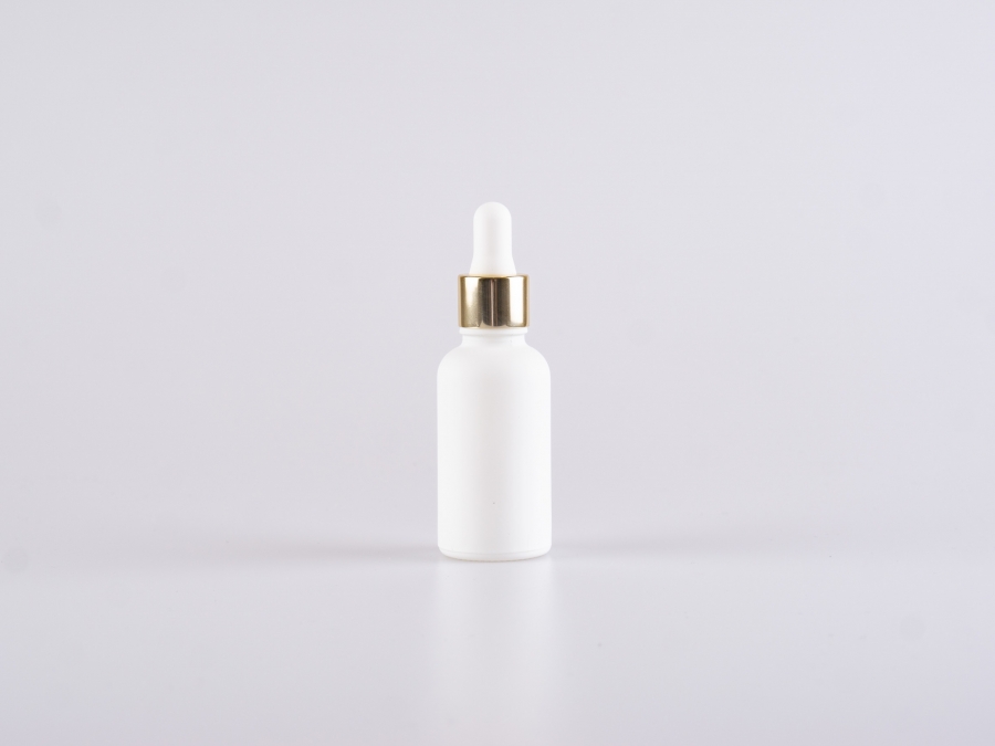 Weissglasflasche 50ml, mit Pipette gold