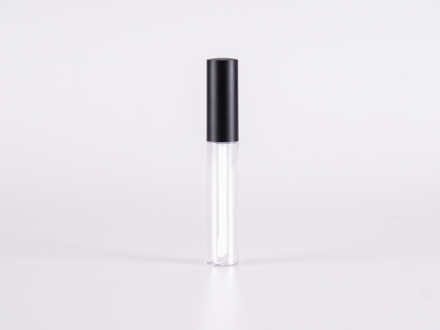 flasche-lipgloss-oel-serum-auftragen