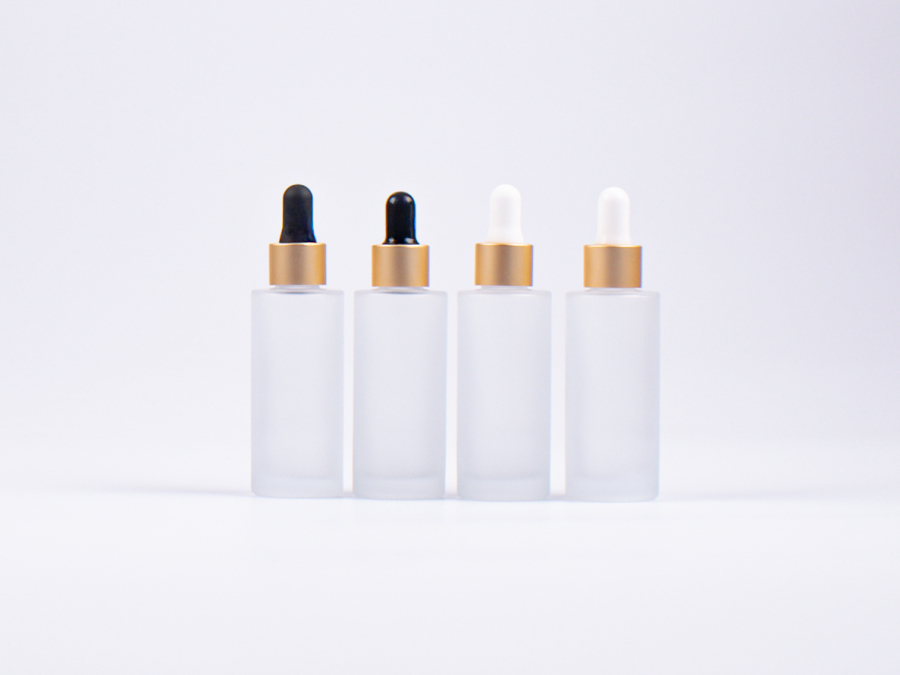 Glasflasche säuremattiert- eckige Schulter, 30ml, mit Pipette Alu gold