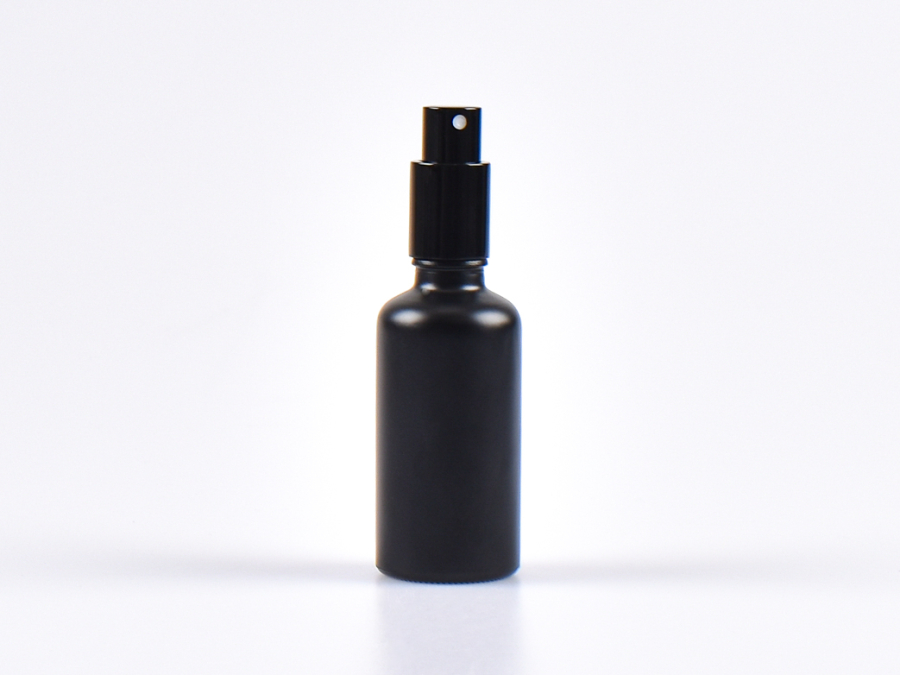 kosmetikflasche-schwarzmatt-glas