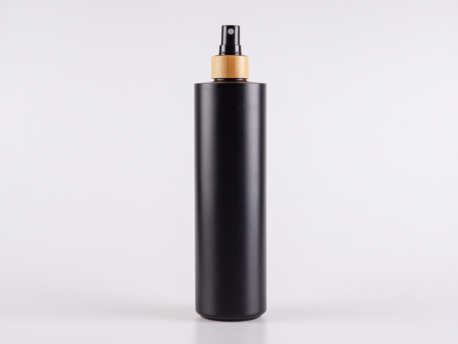 Flasche "Tara" 500ml, matt-schwarz, mit Zerstäuber Bambus