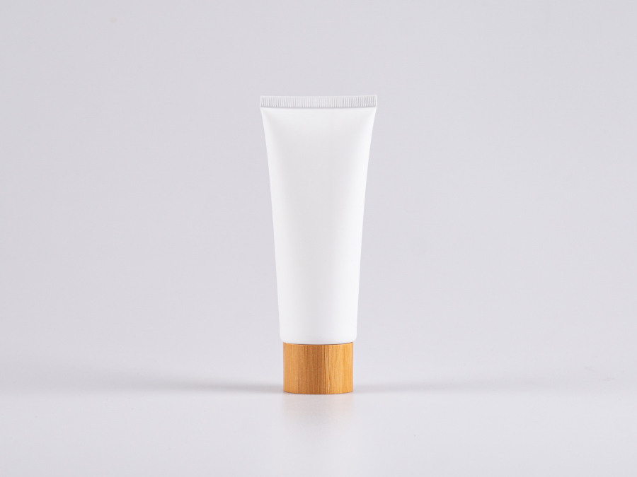 Kosmetiktube 100ml, weiss-matt, mit Schraubverschluss Bambus