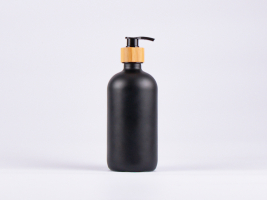 Schwarzglasflasche 500ml, mit Dispenser Bambus