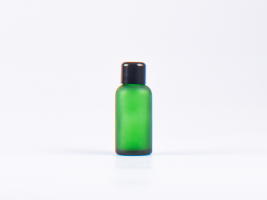 glasflasche-aludeckel-kosmetik-schwarz