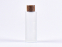 glasflasche-kosmetik-gourmet-oelflasche-holzdeckel